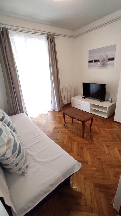 App Karmen With Free Parkig Poreč Exterior foto
