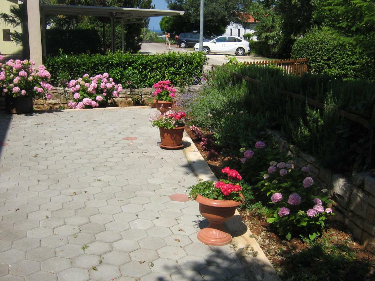 App Karmen With Free Parkig Poreč Exterior foto